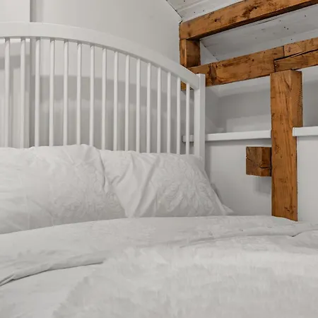 Fireplace Loft 1br Parliament * Bucharest