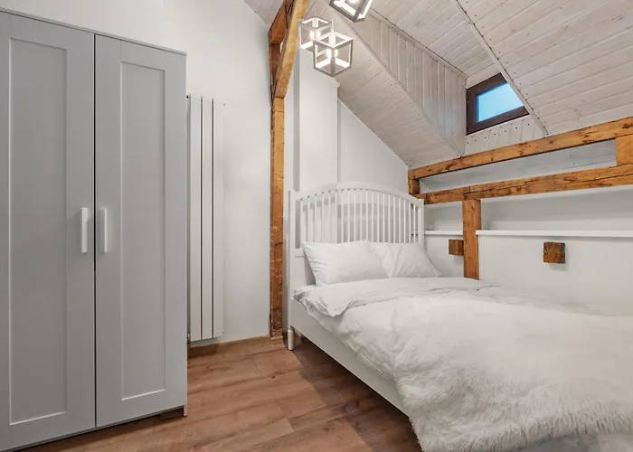 Fireplace Loft 1br Parliament Апартаменти